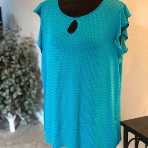 Worthington light weight flirty top